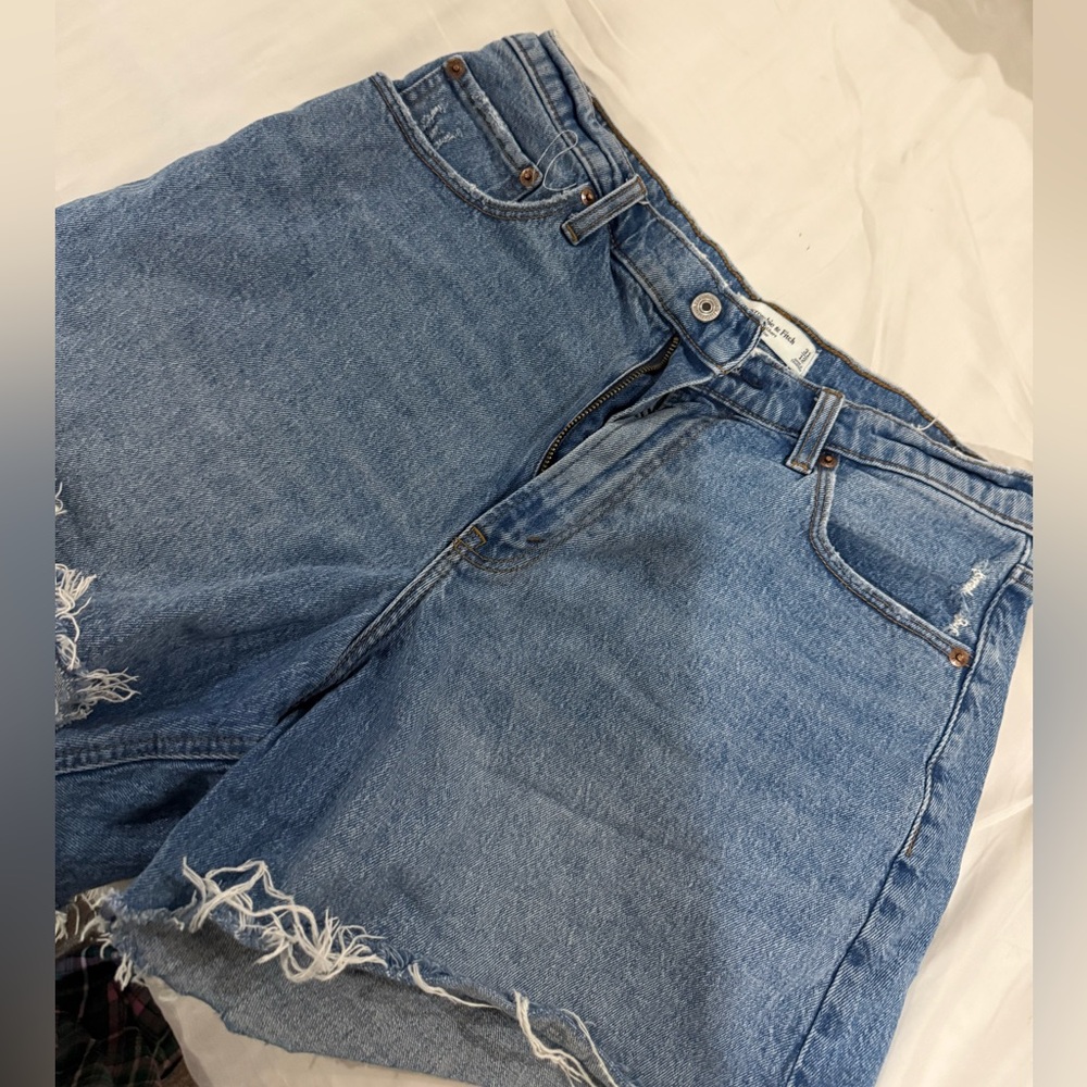 The Dad Short high rise Classic Blue Denim Jeans